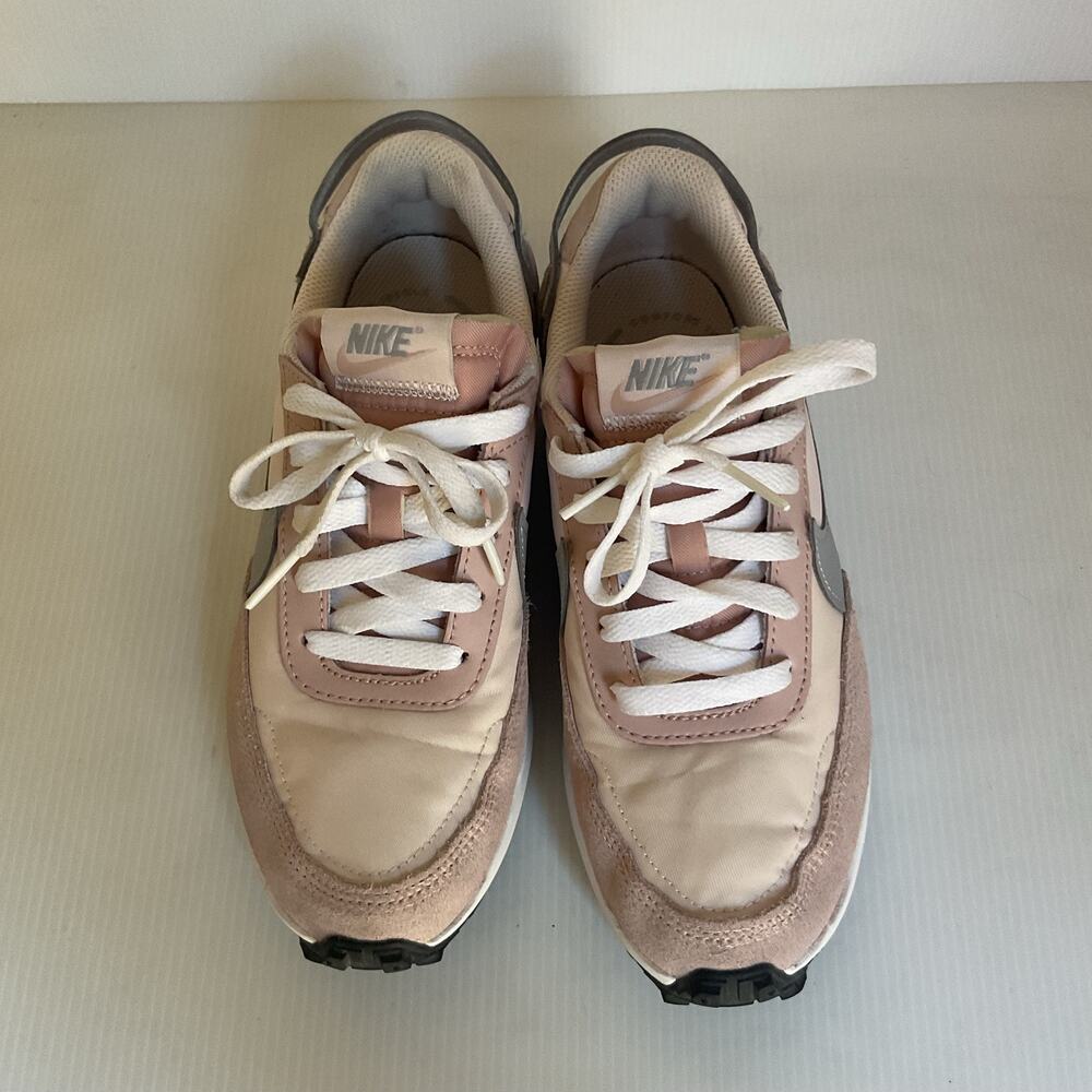 Nike Waffle Debut Women’s Sneakers Size 6.5 Beige Pink Gray Retro Running Shoes - Picture 6 of 10